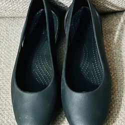 Crocs Iconic Sloane Black Flats - Women’s Size 6