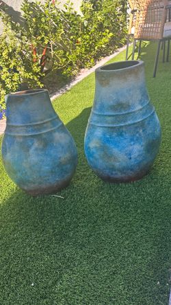 Terra-cotta  Decorative vases blue