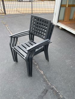 3 outdoor stackable patio chairs