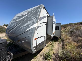 2016 Forest River travel trailer