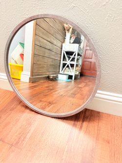 20 inch Round Wall Mirror with Gray Frame