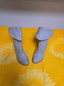 Ladies Leather boots  9 West