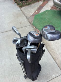 Ladies, Golf Clubs, right handed with bag