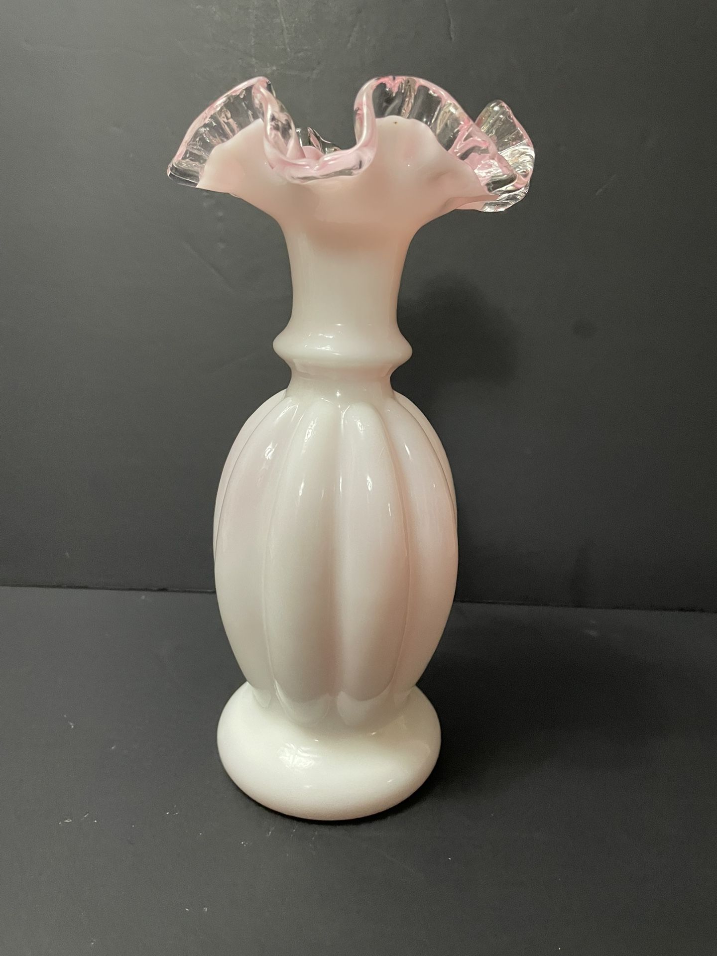 1950’s Fenton Peach Crest Ruffled Edge Vase