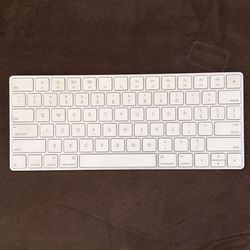 Magic Apple Keyboard
