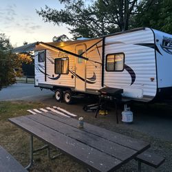 2014 Salem Light By Forest River 26’
