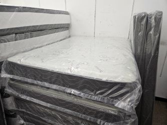 Full size 12 inches mattress with boxspring special