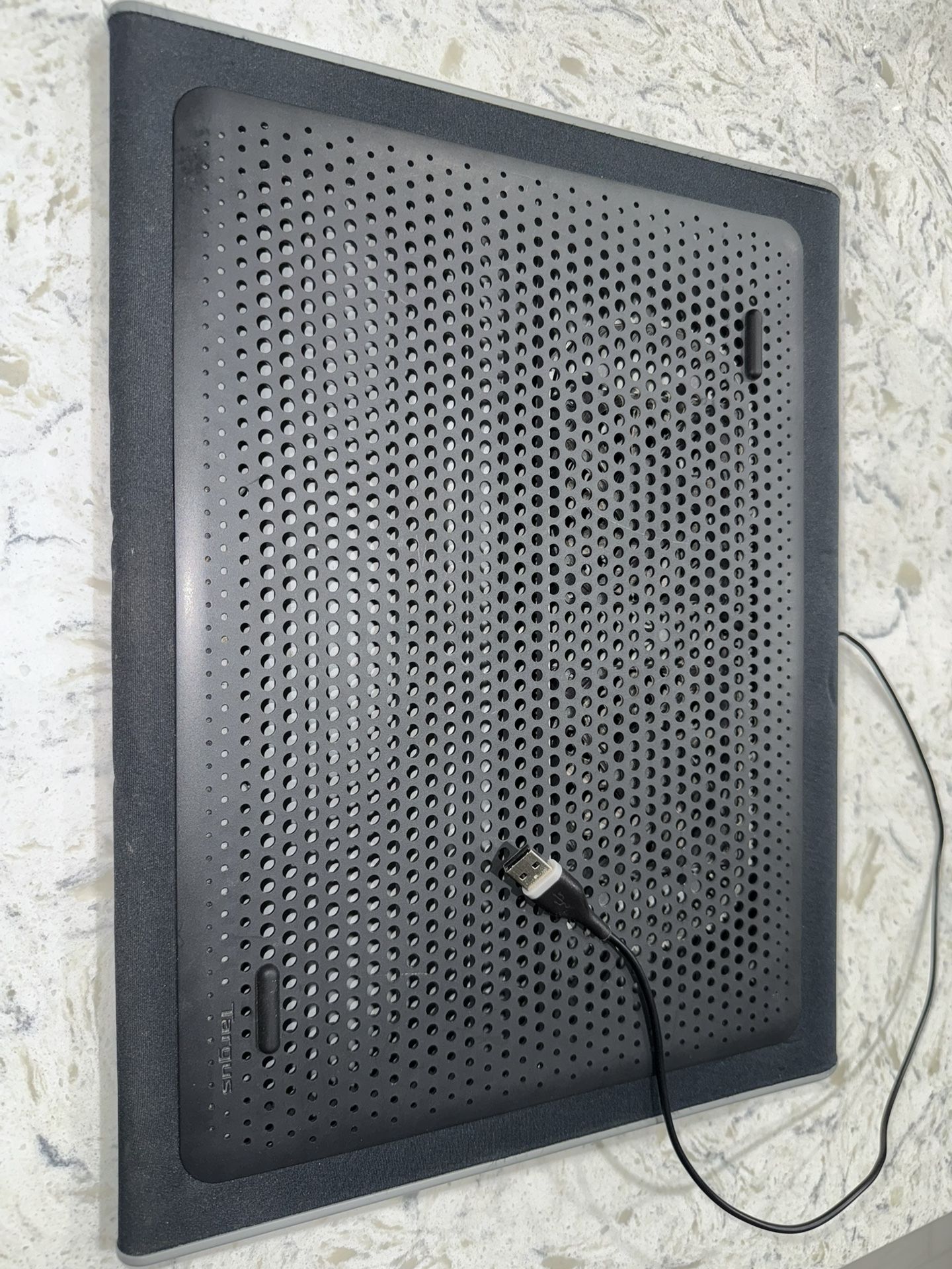 Laptop Cooling Fan - Laptop Sleeve Case - Perfect for Work or Gaming