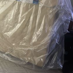 Queen Box Spring And Mattress. 