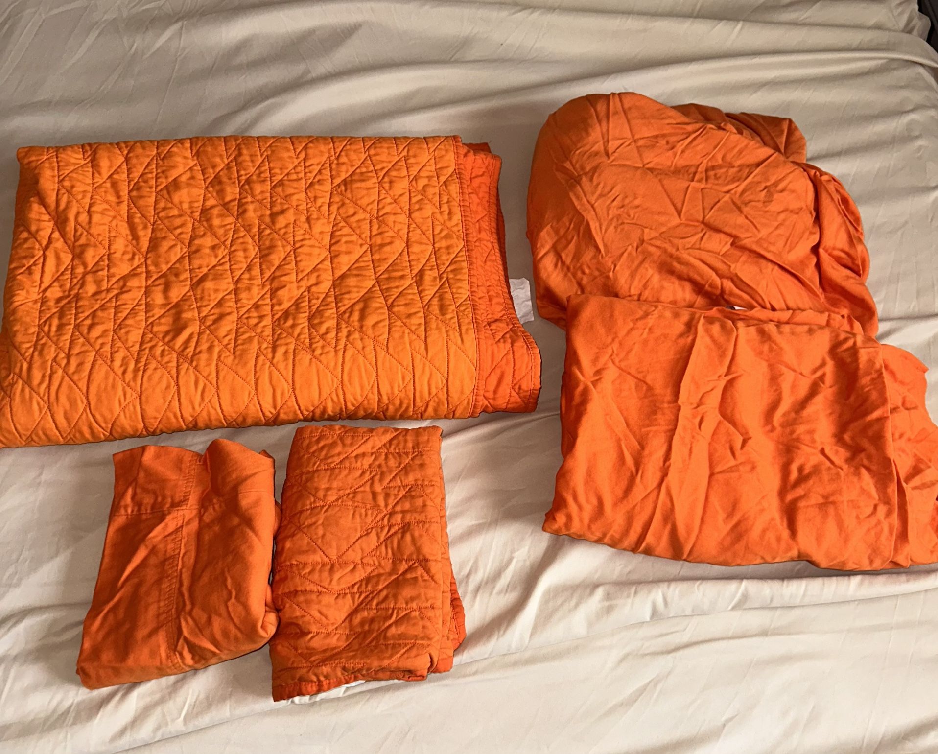 Twin Sized Bedding - Orange Comforter, Sheets And Pillow Cases