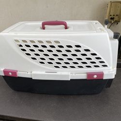 Cat / Small Dog carrier  - Great Condition