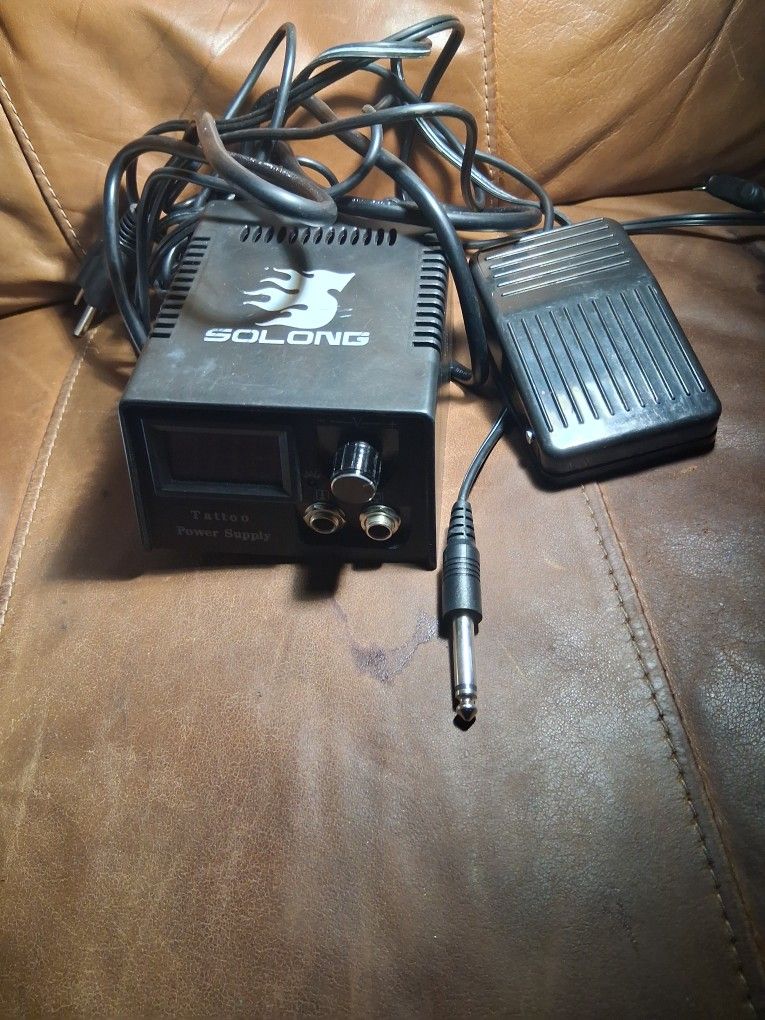 Tattoo Power Suppy W/ Foot Pedal