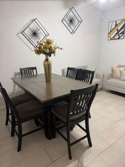 dining room furniture