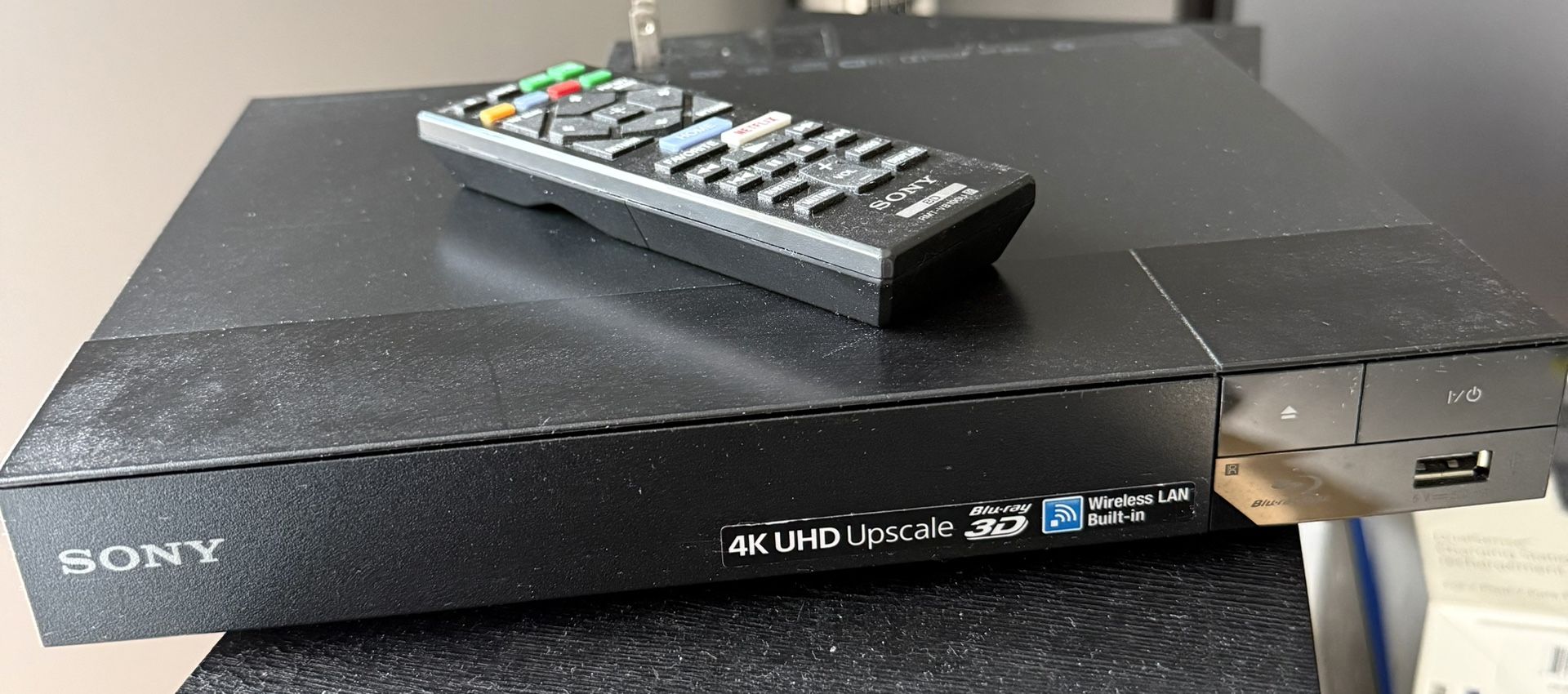 Like New Sony 4k UHD Bluray Player