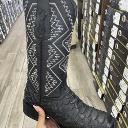 mens western boots