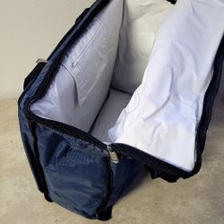 Insulated cooler carry bag