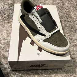 Travis Scott Jordan 1 Low  Olive 