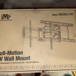 Full motion TV wall mount