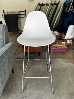 Modern Bar Stool Pair
