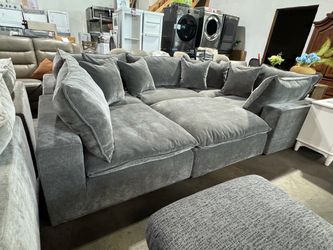 Dark gray Sereen 6 module Couch