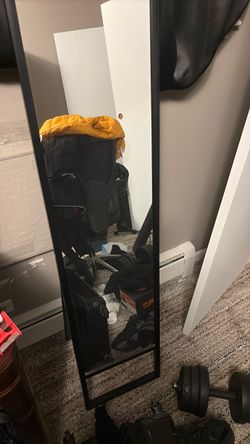 Standing mirror