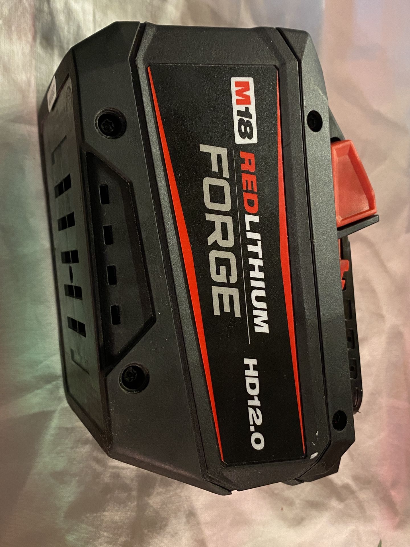 Milwaukee M18 18V Lithium-Ion REDLITHIUM FORGE HD 12.0 Ah Battery Pack-Like New