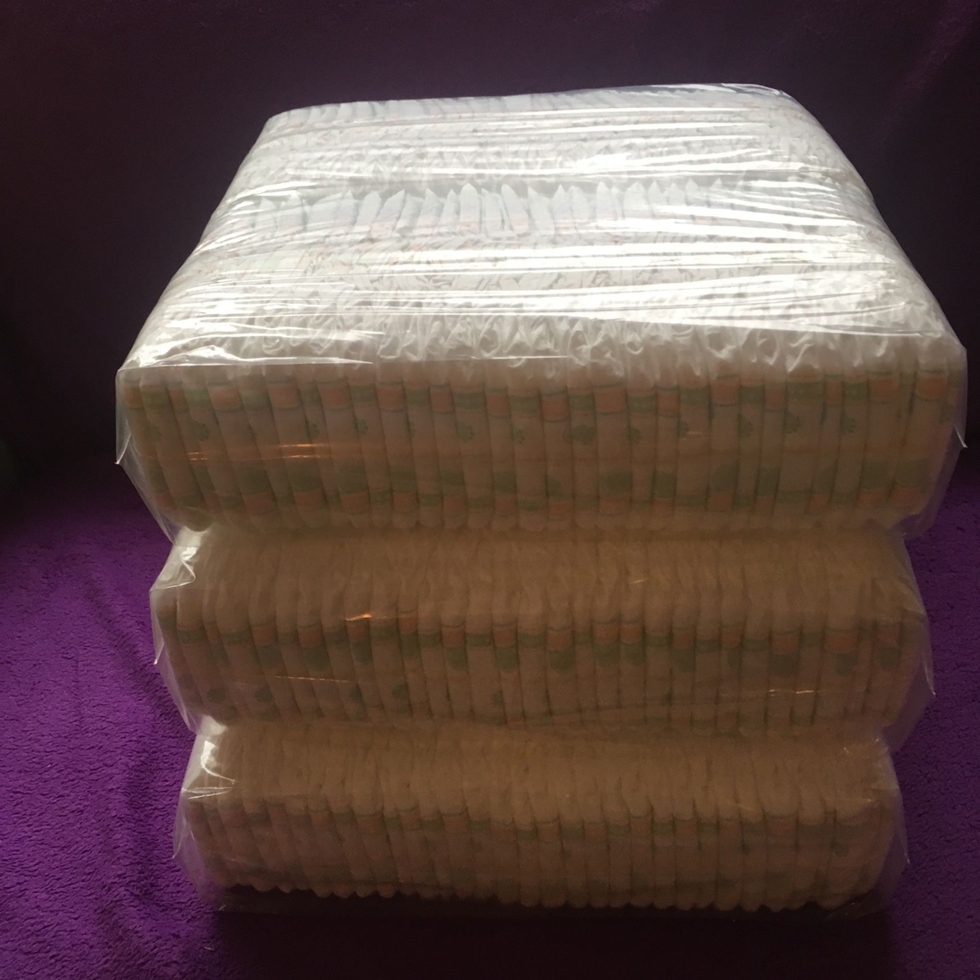 DIAPER STACK KIRKLAND SIGNATURE SUPREME SIZE 1 192 CT! for Sale in