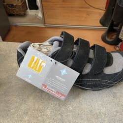 Mtn bike Shoes, Women Size 9 -Specialized 