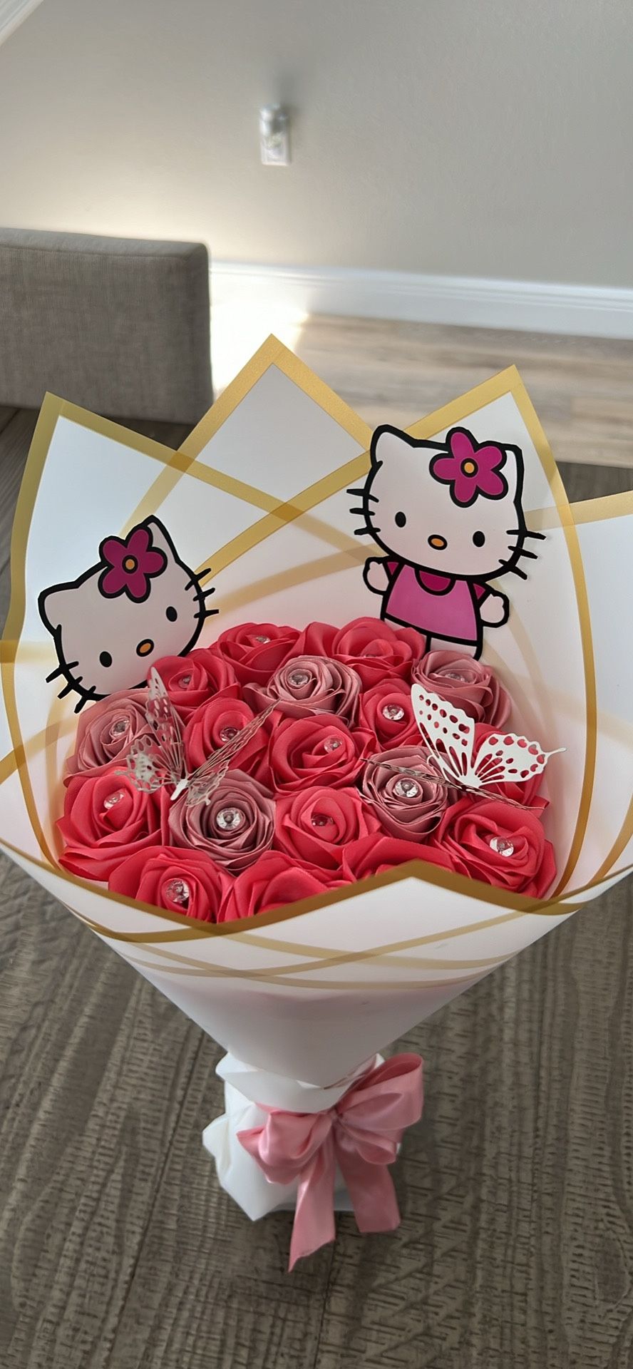 Hello Kitty Eternal Rose Bouquet 