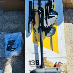 Minn Kota Endura C2 Trolling Motor with Battery Meter - 30 lbs. Thrust - 30" Shaft Length