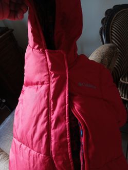 4 to 5 years old winter jacket  Columbia new