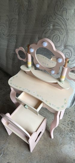 Makeup table