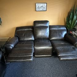 Leather Couch Sofa / Electric Recliner 