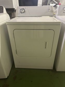 Gas Dryer Brand Whirlpool Heavy Duty Everything Works Great With A 3 Months Warranty