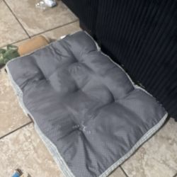 Dog Bed 