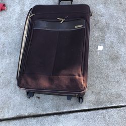 This Is A World Bond Suit Case There Is 3 Of Them