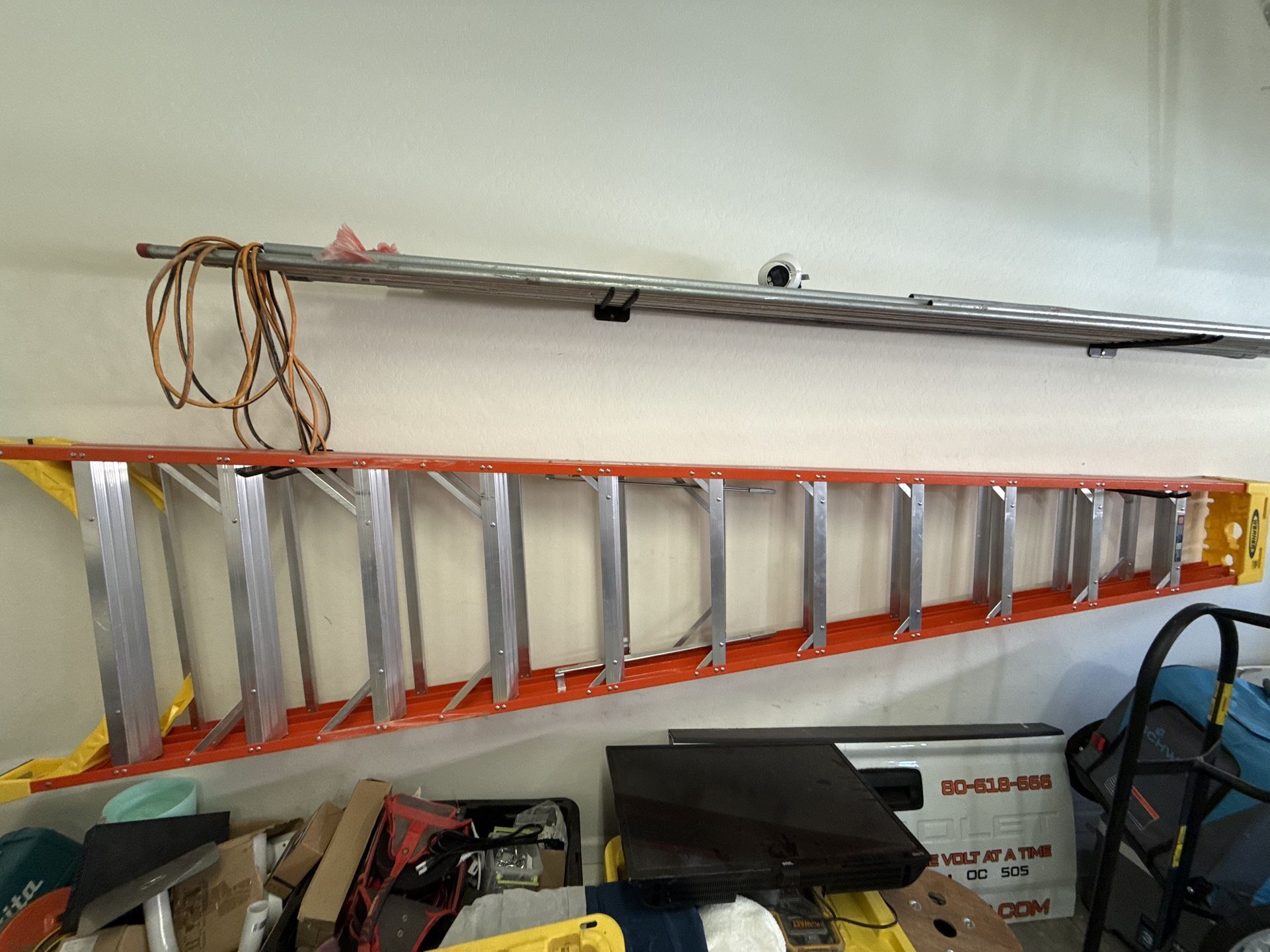 Almost New Werner 12 Ft Ladder