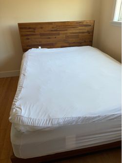 Bed frame and/or mattress