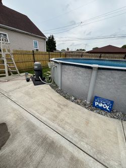 Round pool 24ft