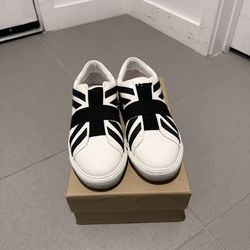 BURBERRY SNEAKERS