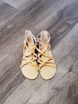 Sandals size 3