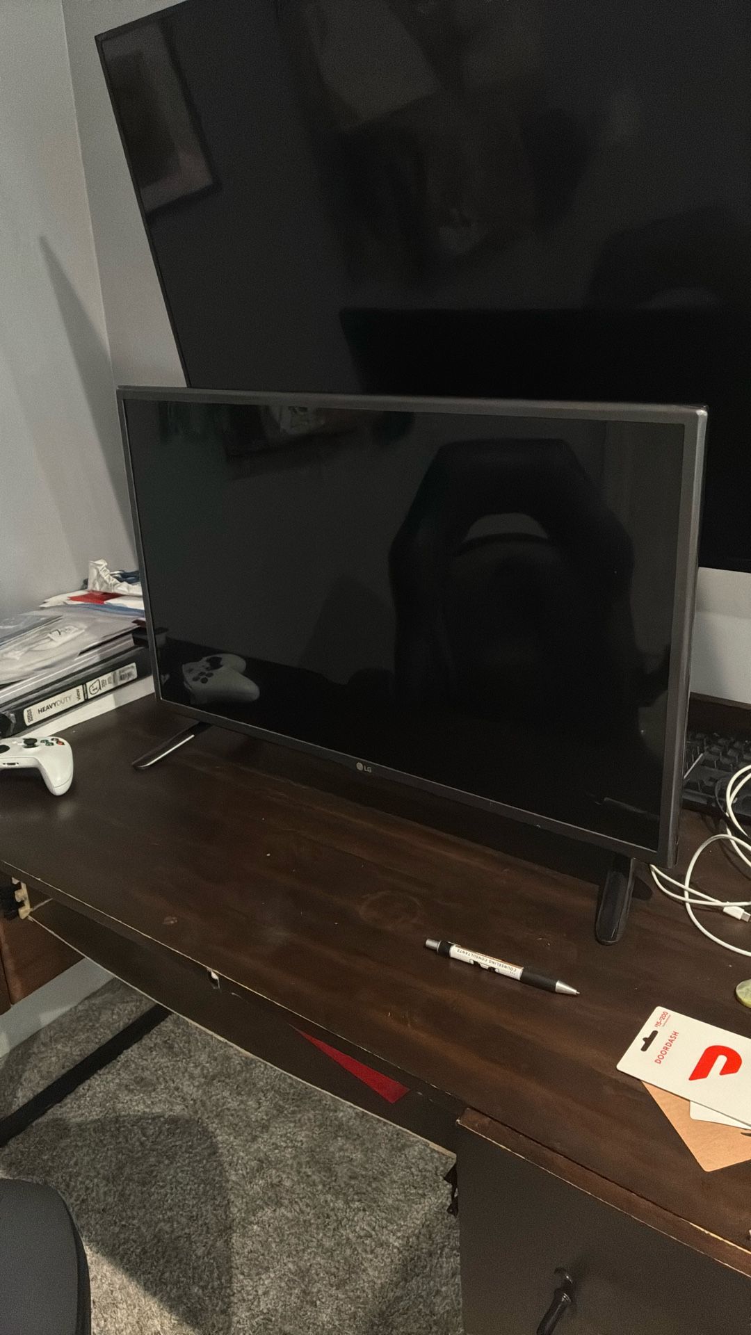 LG TV 1080p
