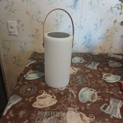 Table https://offerup.com/redirect/?o=TGEubXA=