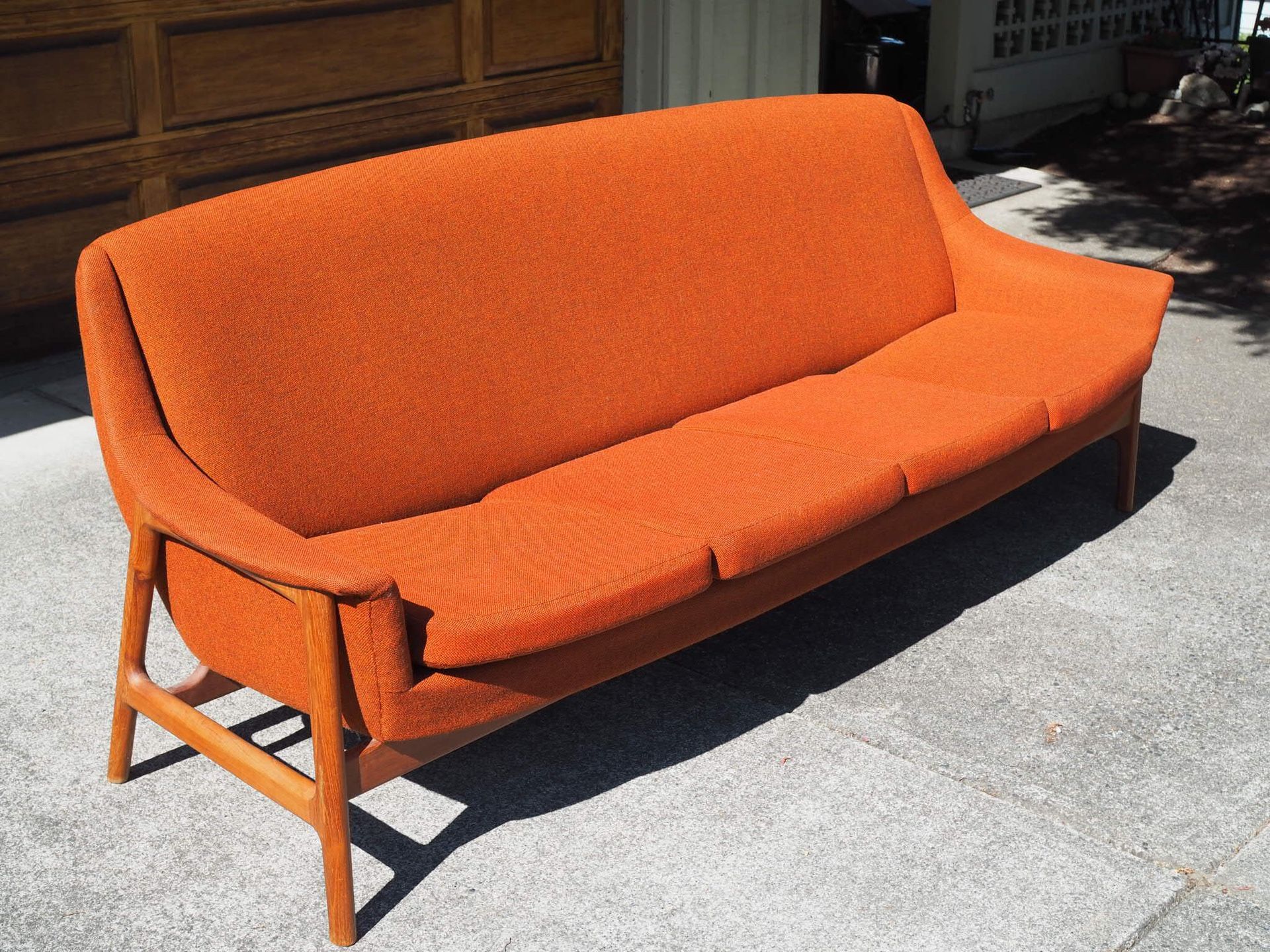 Rust Orange Vintage Retro Mid Century Modern Sofa By Hjelle Made In Norway For Sale In Seattle Wa Offerup
