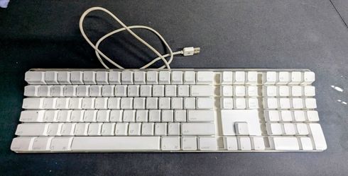 Apple Wired USB Full-Size Keyboard with acrylic casing