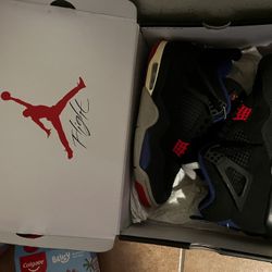 Retro Jordan Rare Air 4s