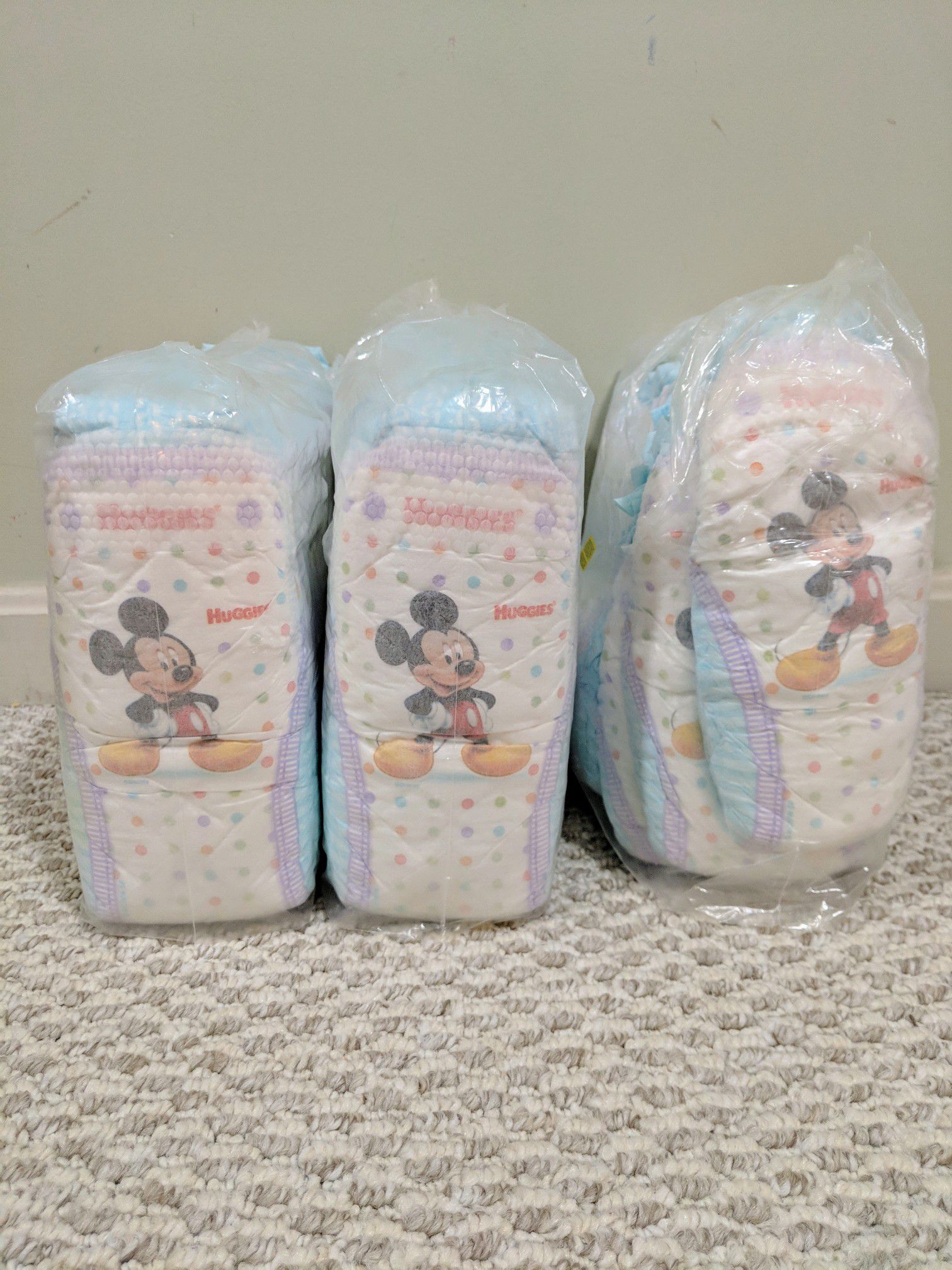 Huggies Diapers Size 5 (75 diapers)