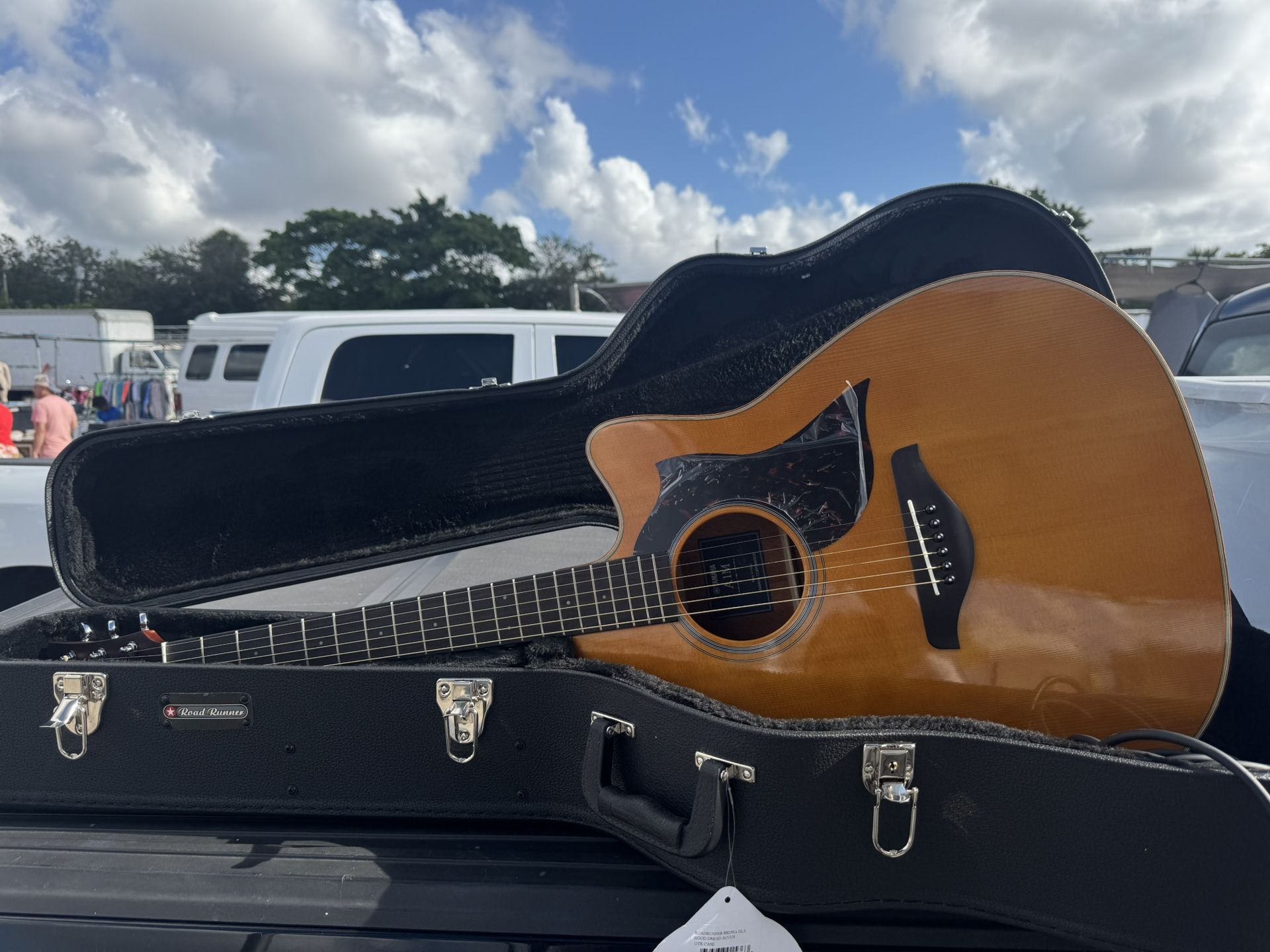 Yamaha A-Series A1M Cutaway Dreadnought Acoustic-Electric Guitar Vintage Natural