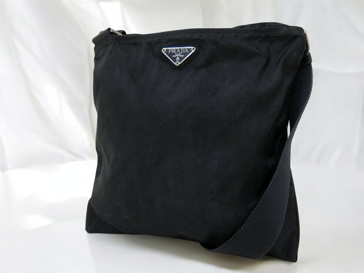 𝐏𝐑𝐀𝐃𝐀 Shoulder Crossbody Bag Nylon logo Purse Black