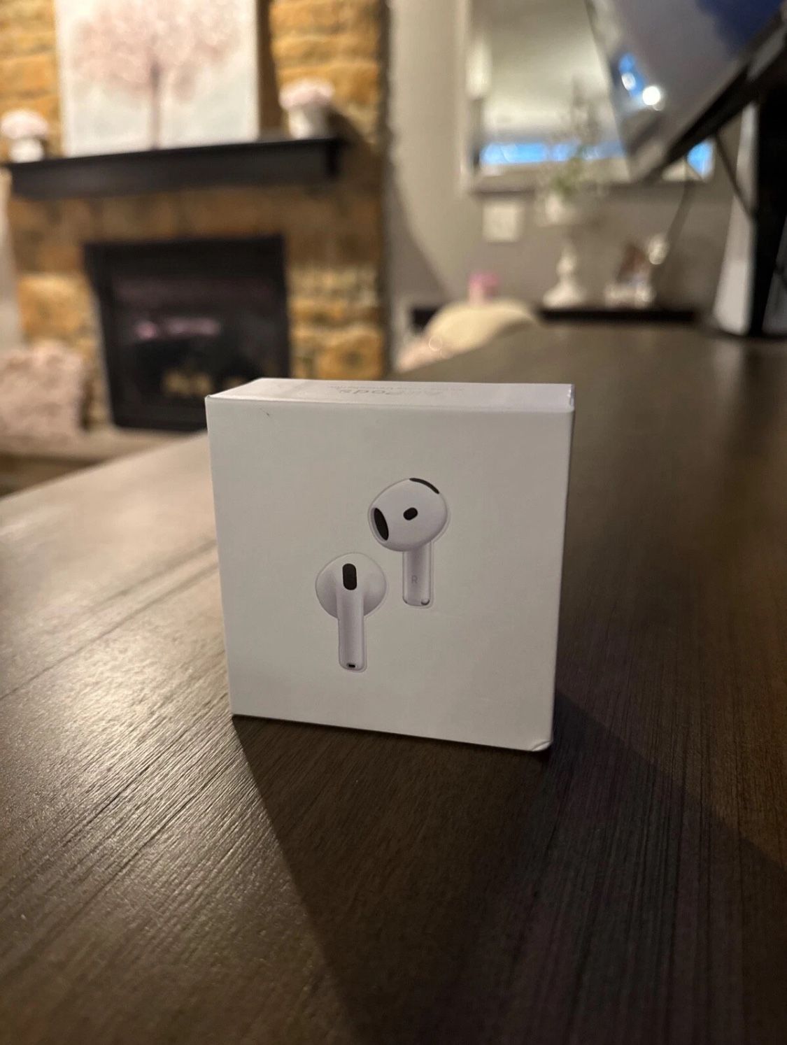 AirPods 4 ANC